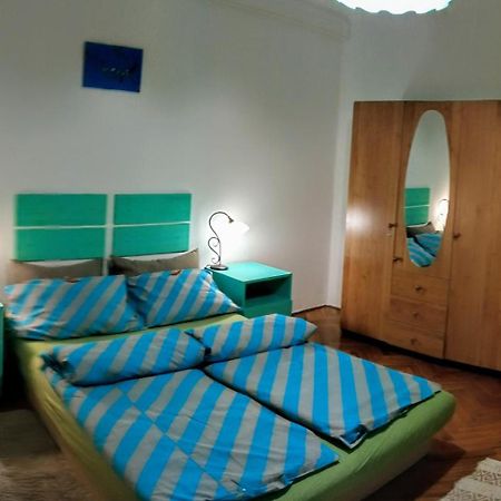 Fuesti Fecske Apartman Hajdúszoboszló Екстериор снимка