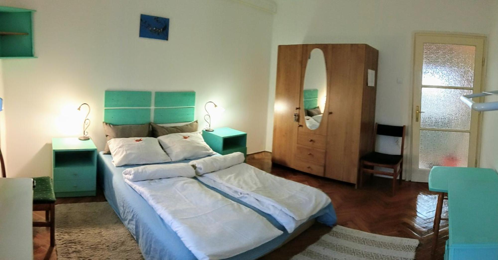 Fuesti Fecske Apartman Hajdúszoboszló Екстериор снимка